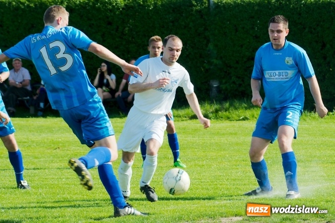 Zdjęcie w galerii na portalu naszwodzislaw.com: Naprzód z Krzyżkowic przerwał fenomenalną passę Kornowaca wiadomości z regionu