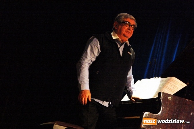 Zdjęcie w galerii na portalu naszwodzislaw.com: Halina Kunicka zaśpiewała swoje największe przeboje wiadomości z regionu