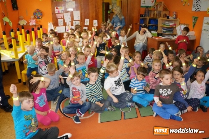 Zdjęcie w galerii na portalu naszwodzislaw.com: O bezpieczeństwie z przedszkolakami  wiadomości z regionu