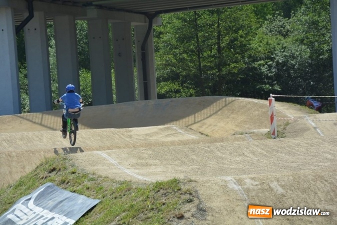 Zdjęcie w galerii na portalu naszwodzislaw.com: Zawody BMX RACING 2016 ponownie na Trzech Wzgórzach  wiadomości z regionu