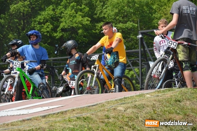 Zdjęcie w galerii na portalu naszwodzislaw.com: Zawody BMX RACING 2016 ponownie na Trzech Wzgórzach  wiadomości z regionu