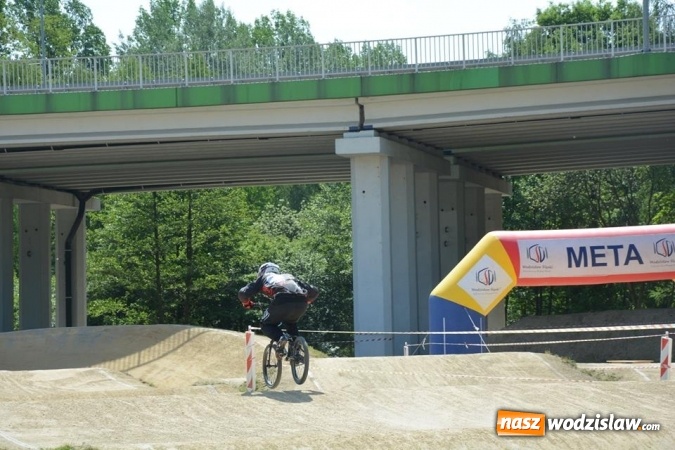 Zdjęcie w galerii na portalu naszwodzislaw.com: Zawody BMX RACING 2016 ponownie na Trzech Wzgórzach  wiadomości z regionu