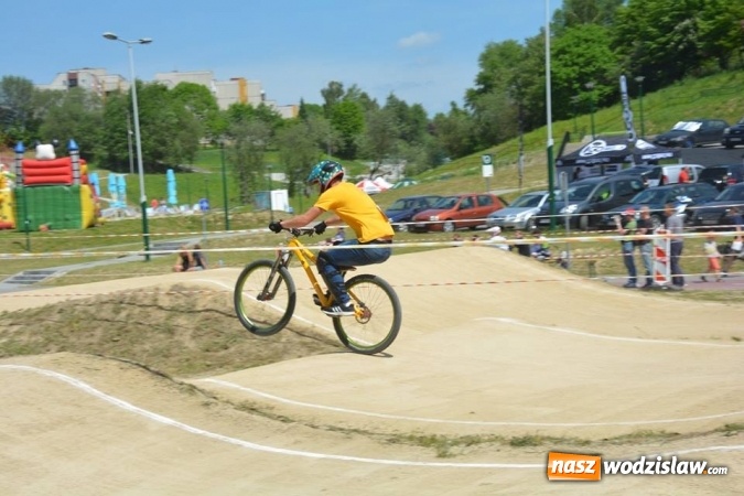 Zdjęcie w galerii na portalu naszwodzislaw.com: Zawody BMX RACING 2016 ponownie na Trzech Wzgórzach  wiadomości z regionu