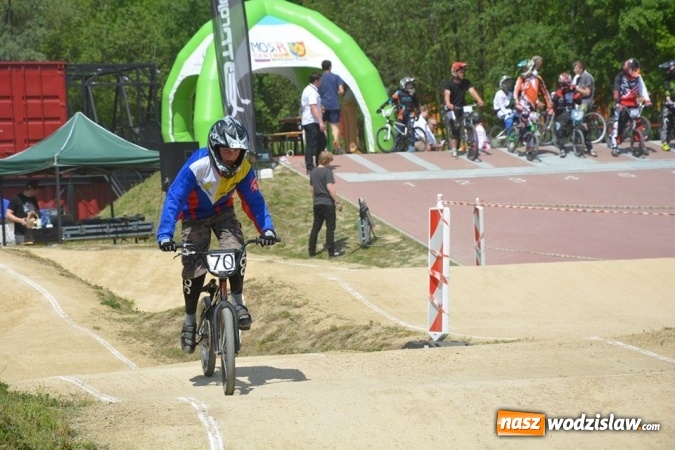 Zdjęcie w galerii na portalu naszwodzislaw.com: Zawody BMX RACING 2016 ponownie na Trzech Wzgórzach  wiadomości z regionu