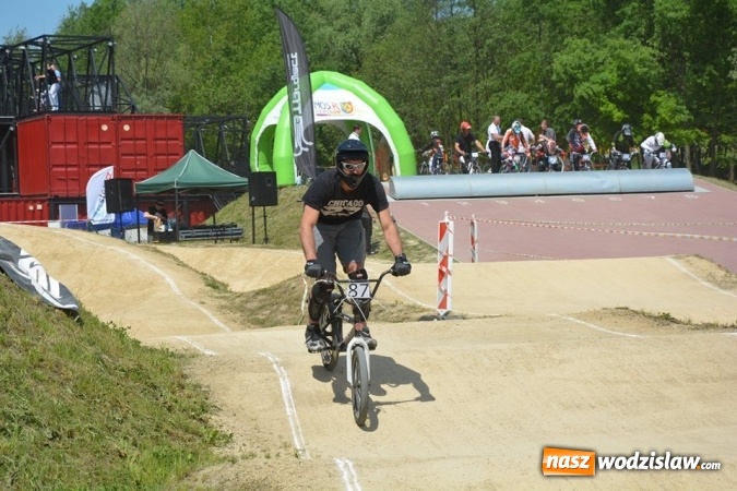 Zdjęcie w galerii na portalu naszwodzislaw.com: Zawody BMX RACING 2016 ponownie na Trzech Wzgórzach  wiadomości z regionu