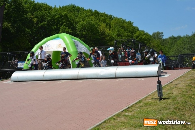 Zdjęcie w galerii na portalu naszwodzislaw.com: Zawody BMX RACING 2016 ponownie na Trzech Wzgórzach  wiadomości z regionu