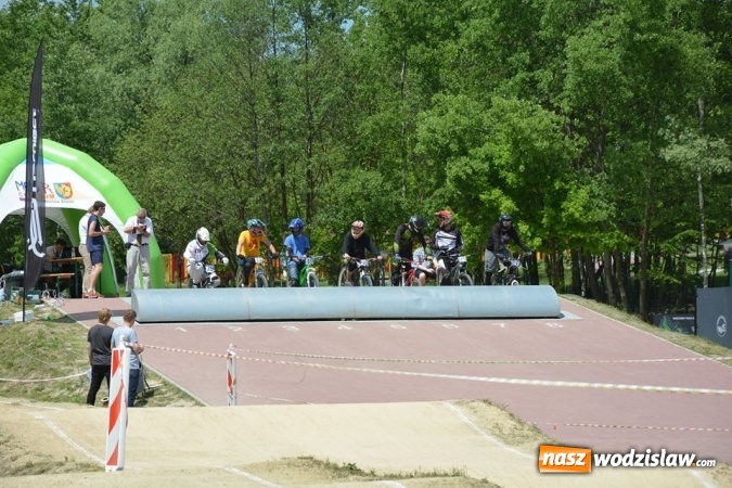 Zdjęcie w galerii na portalu naszwodzislaw.com: Zawody BMX RACING 2016 ponownie na Trzech Wzgórzach  wiadomości z regionu