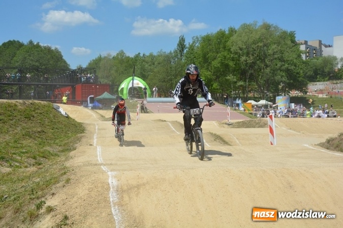 Zdjęcie w galerii na portalu naszwodzislaw.com: Zawody BMX RACING 2016 ponownie na Trzech Wzgórzach  wiadomości z regionu