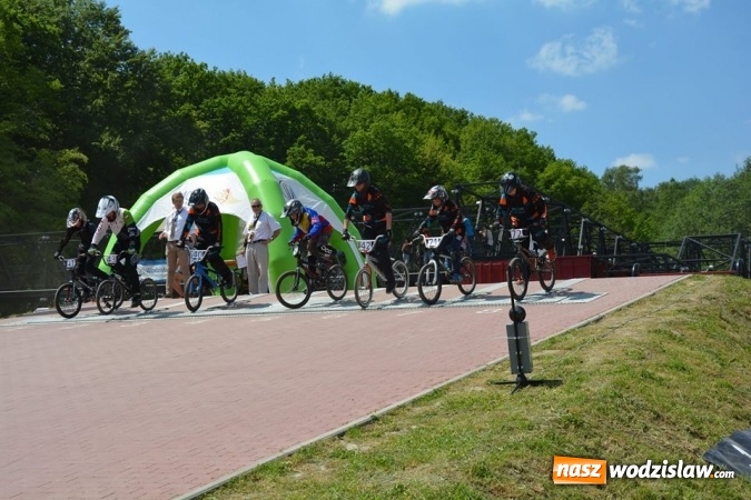 Zdjęcie w galerii na portalu naszwodzislaw.com: Zawody BMX RACING 2016 ponownie na Trzech Wzgórzach  wiadomości z regionu