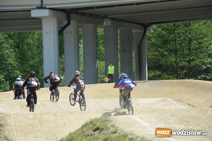 Zdjęcie w galerii na portalu naszwodzislaw.com: Zawody BMX RACING 2016 ponownie na Trzech Wzgórzach  wiadomości z regionu