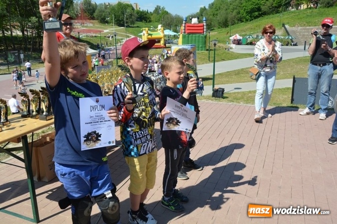 Zdjęcie w galerii na portalu naszwodzislaw.com: Zawody BMX RACING 2016 ponownie na Trzech Wzgórzach  wiadomości z regionu