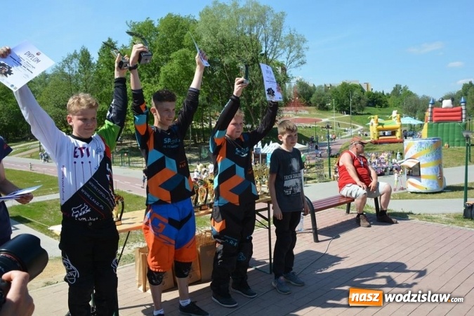 Zdjęcie w galerii na portalu naszwodzislaw.com: Zawody BMX RACING 2016 ponownie na Trzech Wzgórzach  wiadomości z regionu