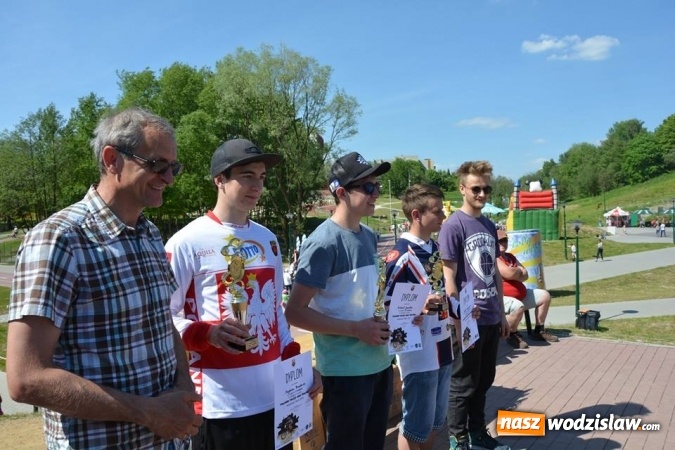 Zdjęcie w galerii na portalu naszwodzislaw.com: Zawody BMX RACING 2016 ponownie na Trzech Wzgórzach  wiadomości z regionu