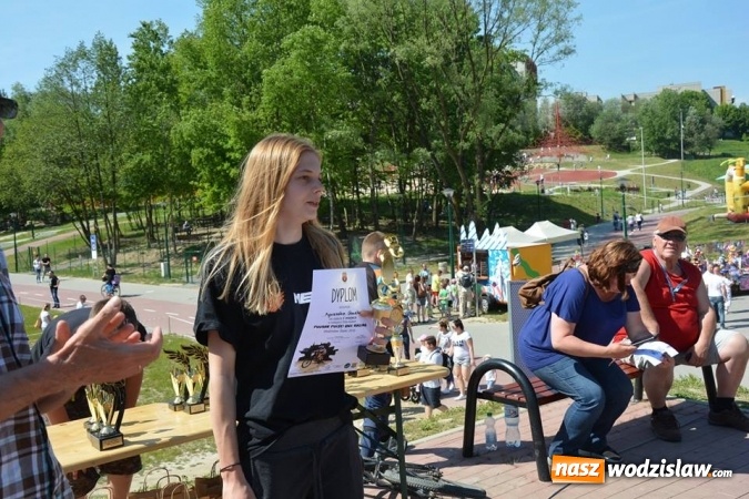 Zdjęcie w galerii na portalu naszwodzislaw.com: Zawody BMX RACING 2016 ponownie na Trzech Wzgórzach  wiadomości z regionu