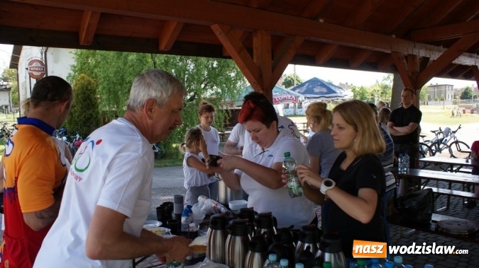 Zdjęcie w galerii na portalu naszwodzislaw.com: Na starcie 60 uczestnik&oacute;w i ponad 30 km w nogach. III Gminny Rajd Rowerowy za nami wiadomości z regionu