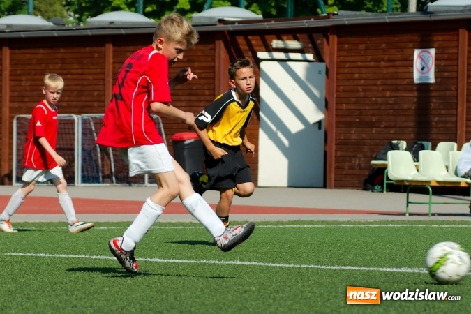 Zdjęcie w galerii na portalu naszwodzislaw.com: Orliki Unii bezlitosne dla Wypoczynku Buków wiadomości z regionu