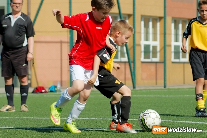 Zdjęcie w galerii na portalu naszwodzislaw.com: Orliki Unii bezlitosne dla Wypoczynku Buków wiadomości z regionu