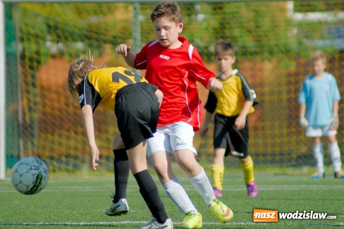 Zdjęcie w galerii na portalu naszwodzislaw.com: Orliki Unii bezlitosne dla Wypoczynku Buków wiadomości z regionu