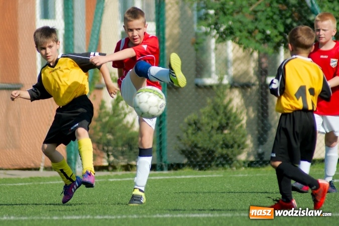 Zdjęcie w galerii na portalu naszwodzislaw.com: Orliki Unii bezlitosne dla Wypoczynku Buków wiadomości z regionu
