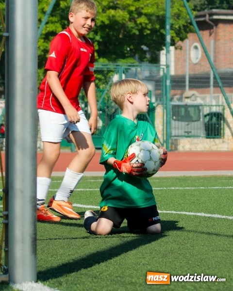 Zdjęcie w galerii na portalu naszwodzislaw.com: Orliki Unii bezlitosne dla Wypoczynku Buków wiadomości z regionu