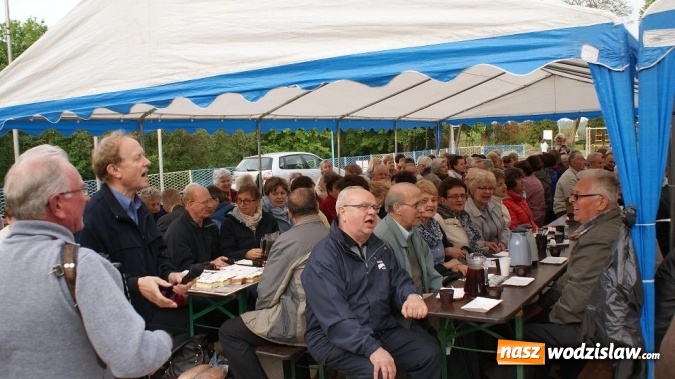 Zdjęcie w galerii na portalu naszwodzislaw.com: Jubileuszowa majówka chórzystów na terenie Ośrodka Kultury w Mszanie wiadomości z regionu