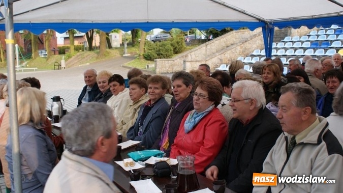 Zdjęcie w galerii na portalu naszwodzislaw.com: Jubileuszowa majówka chórzystów na terenie Ośrodka Kultury w Mszanie wiadomości z regionu