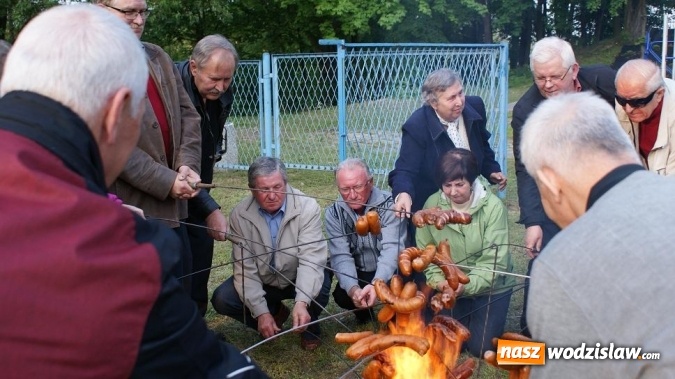 Zdjęcie w galerii na portalu naszwodzislaw.com: Jubileuszowa majówka chórzystów na terenie Ośrodka Kultury w Mszanie wiadomości z regionu