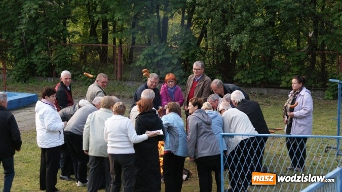 Zdjęcie w galerii na portalu naszwodzislaw.com: Jubileuszowa majówka chórzystów na terenie Ośrodka Kultury w Mszanie wiadomości z regionu