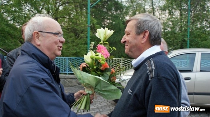 Zdjęcie w galerii na portalu naszwodzislaw.com: Jubileuszowa majówka chórzystów na terenie Ośrodka Kultury w Mszanie wiadomości z regionu