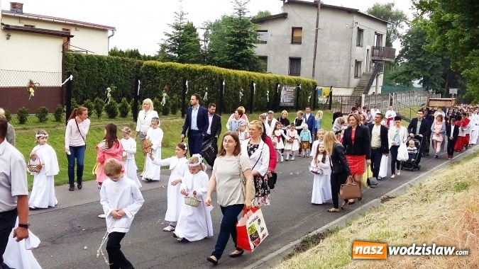 Zdjęcie w galerii na portalu naszwodzislaw.com: Procesje Bożego Ciała. Gościliśmy w Jedłowniku wiadomości z regionu