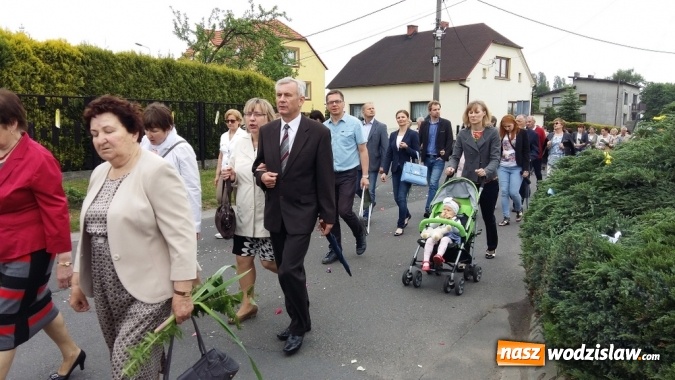 Zdjęcie w galerii na portalu naszwodzislaw.com: Procesje Bożego Ciała. Gościliśmy w Jedłowniku wiadomości z regionu