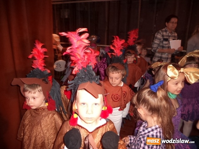 Zdjęcie w galerii na portalu naszwodzislaw.com: Przedszkolaki z dwójki wystąpiły dla swoich rodziców  wiadomości z regionu