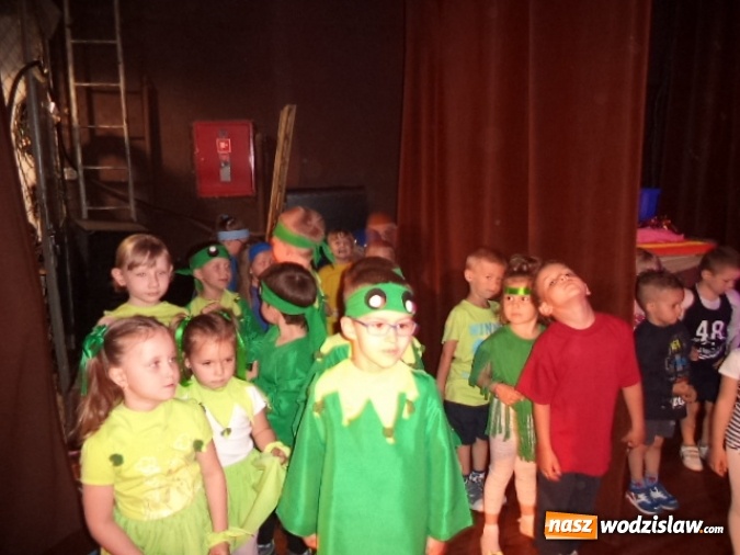 Zdjęcie w galerii na portalu naszwodzislaw.com: Przedszkolaki z dwójki wystąpiły dla swoich rodziców  wiadomości z regionu