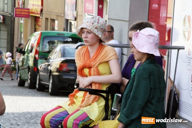 Zdjęcie w galerii na portalu naszwodzislaw.com: Wystartował Wodzisławski Festiwal Kuglarzy wiadomości z regionu