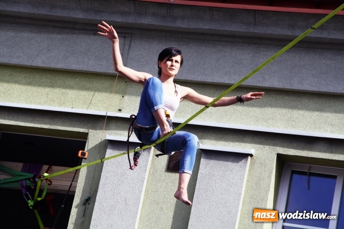 Zdjęcie w galerii na portalu naszwodzislaw.com: Wystartował Wodzisławski Festiwal Kuglarzy wiadomości z regionu