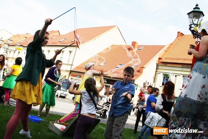 Zdjęcie w galerii na portalu naszwodzislaw.com: Wystartował Wodzisławski Festiwal Kuglarzy wiadomości z regionu