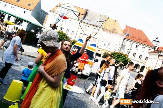 Zdjęcie w galerii na portalu naszwodzislaw.com: Wystartował Wodzisławski Festiwal Kuglarzy wiadomości z regionu