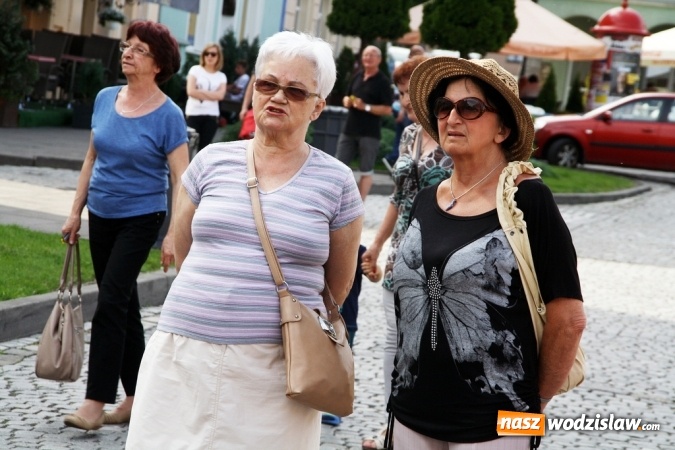 Zdjęcie w galerii na portalu naszwodzislaw.com: Wystartował Wodzisławski Festiwal Kuglarzy wiadomości z regionu