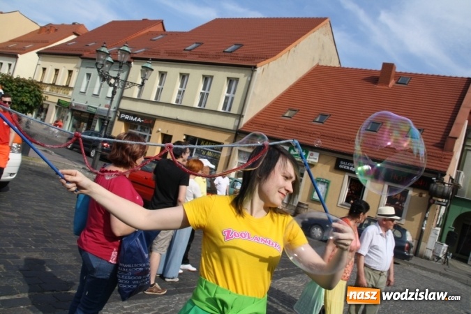 Zdjęcie w galerii na portalu naszwodzislaw.com: Wystartował Wodzisławski Festiwal Kuglarzy wiadomości z regionu