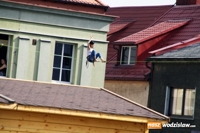 Zdjęcie w galerii na portalu naszwodzislaw.com: Wystartował Wodzisławski Festiwal Kuglarzy wiadomości z regionu