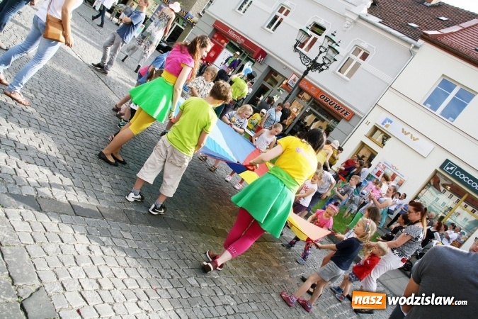 Zdjęcie w galerii na portalu naszwodzislaw.com: Wystartował Wodzisławski Festiwal Kuglarzy wiadomości z regionu