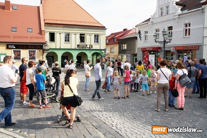 Zdjęcie w galerii na portalu naszwodzislaw.com: Wystartował Wodzisławski Festiwal Kuglarzy wiadomości z regionu