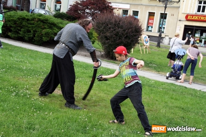 Zdjęcie w galerii na portalu naszwodzislaw.com: Wystartował Wodzisławski Festiwal Kuglarzy wiadomości z regionu