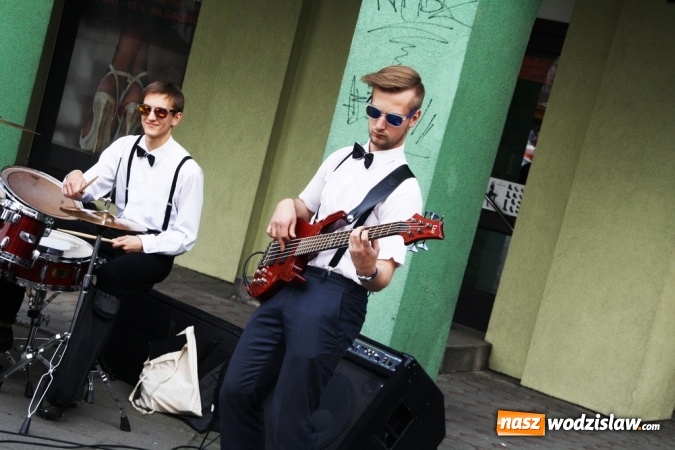 Zdjęcie w galerii na portalu naszwodzislaw.com: Wystartował Wodzisławski Festiwal Kuglarzy wiadomości z regionu