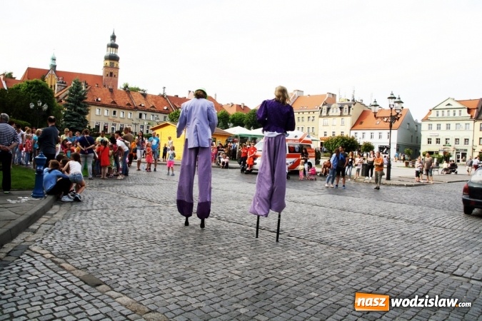Zdjęcie w galerii na portalu naszwodzislaw.com: Wystartował Wodzisławski Festiwal Kuglarzy wiadomości z regionu