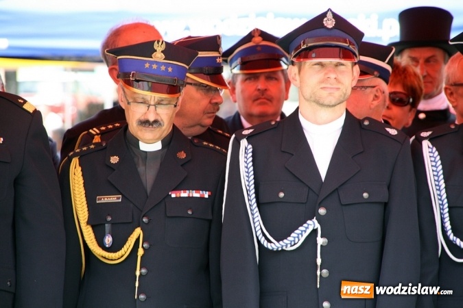 Zdjęcie w galerii na portalu naszwodzislaw.com: Strażacy świętowali na wodzisławskim Rynku  wiadomości z regionu