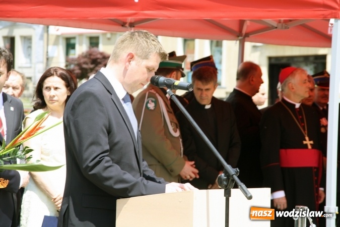 Zdjęcie w galerii na portalu naszwodzislaw.com: Strażacy świętowali na wodzisławskim Rynku  wiadomości z regionu