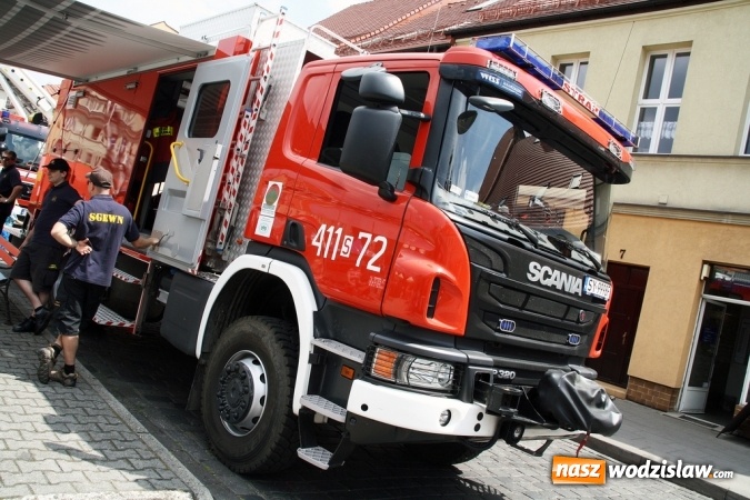Zdjęcie w galerii na portalu naszwodzislaw.com: Strażacy świętowali na wodzisławskim Rynku  wiadomości z regionu