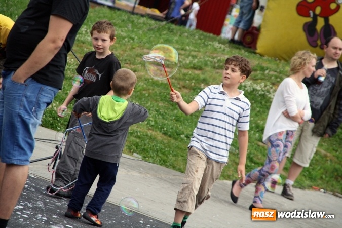 Zdjęcie w galerii na portalu naszwodzislaw.com: Walczyli o 3 tys. zł, czyli drugi dzień Wodzisławskiego Festiwalu Kuglarzy za nami wiadomości z regionu