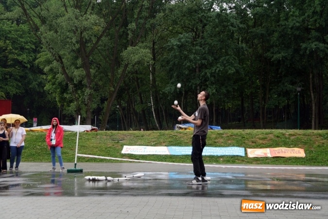 Zdjęcie w galerii na portalu naszwodzislaw.com: Walczyli o 3 tys. zł, czyli drugi dzień Wodzisławskiego Festiwalu Kuglarzy za nami wiadomości z regionu